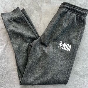 Boys Size L 14/16 NBA Joggers Black/Dark gray